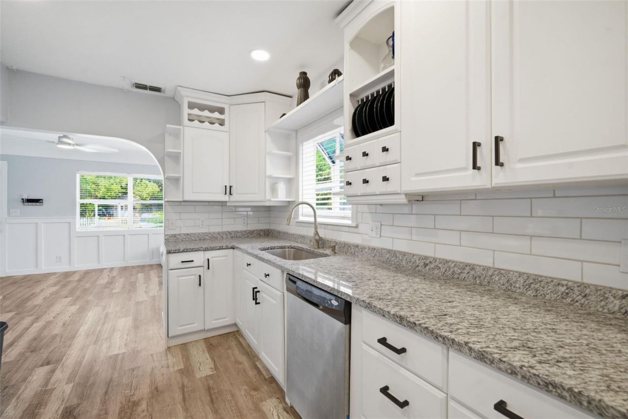 4120 Burlington Avenue N, Saint Petersburg, FL 33713 Photo