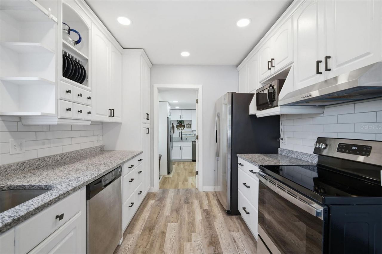 4120 Burlington Avenue N, Saint Petersburg, FL 33713 Photo