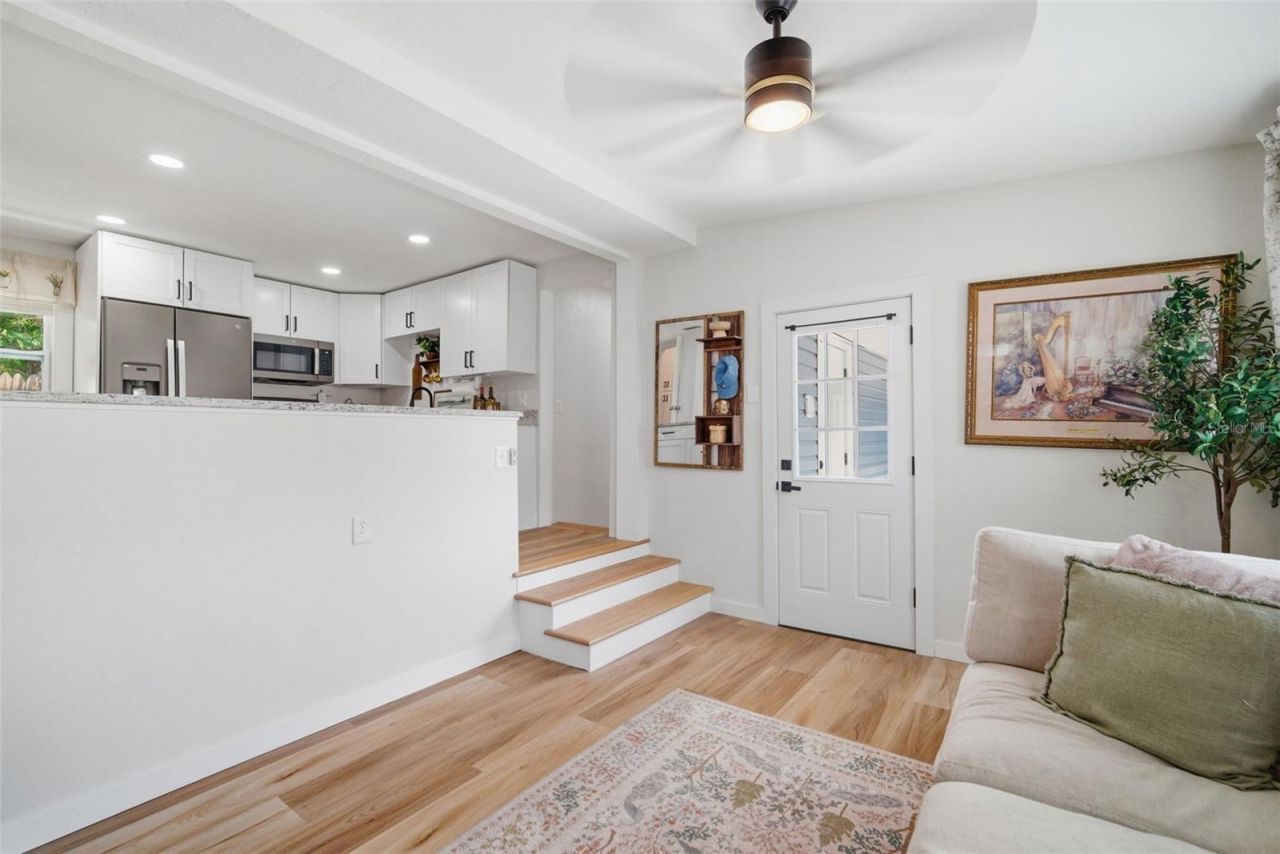 4120 Burlington Avenue N, Saint Petersburg, FL 33713 Photo