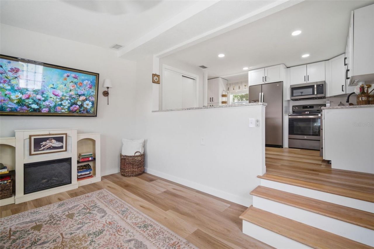 4120 Burlington Avenue N, Saint Petersburg, FL 33713 Photo