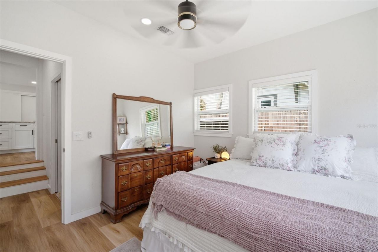 4120 Burlington Avenue N, Saint Petersburg, FL 33713 Photo