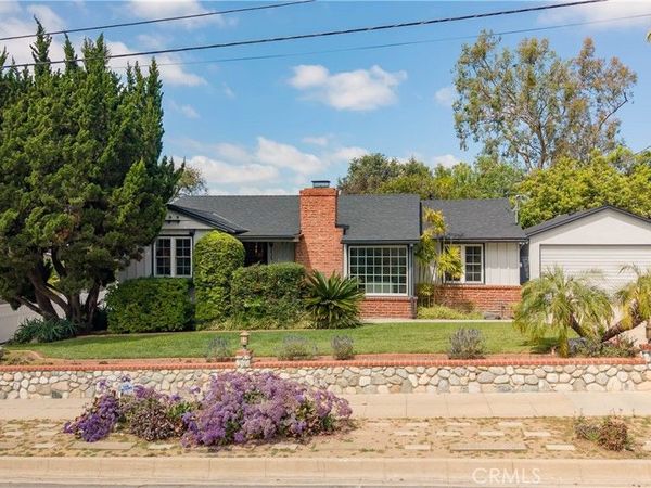 2429 Ganesha Avenue, Altadena, CA 91001