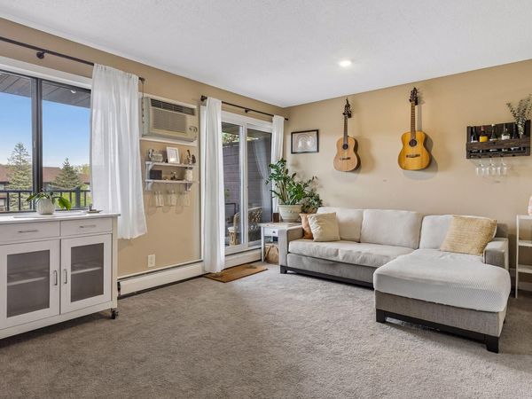 7401 W 101st Street, Unit 320, Bloomington, MN 55438