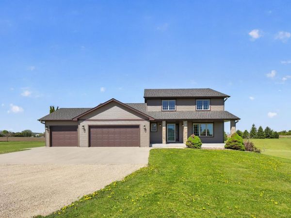 720 Riverwood Court, Elgin, MN 55932