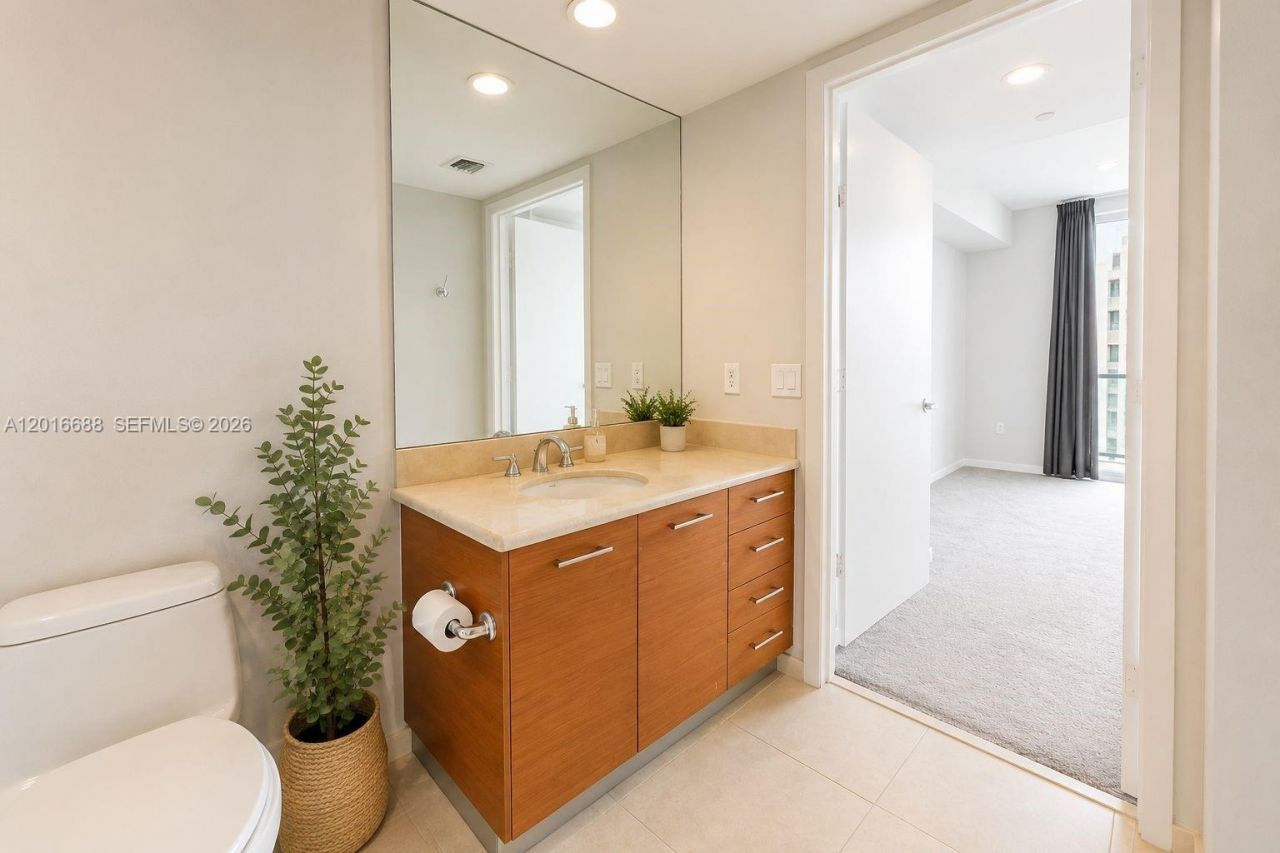 50 Biscayne Blvd , Unit 1605, Miami, FL 33132 Photo