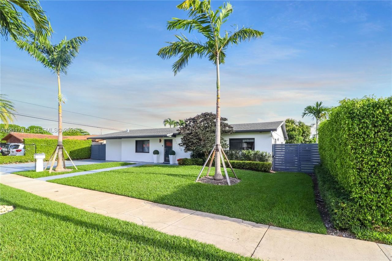12535 SW 31st Ter , Miami, FL 33175 Photo