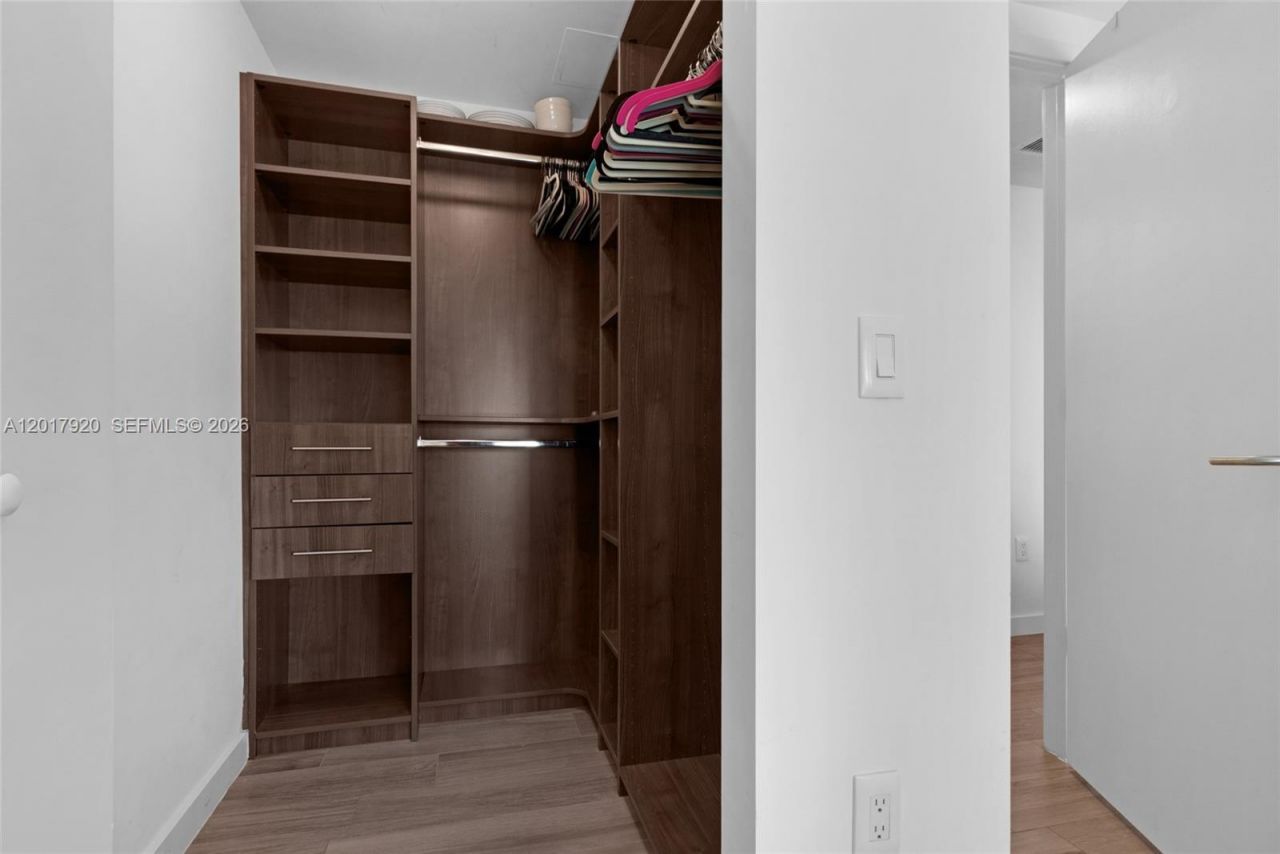 1100 S Miami Ave, Unit 3308, Miami, FL 33130 Photo