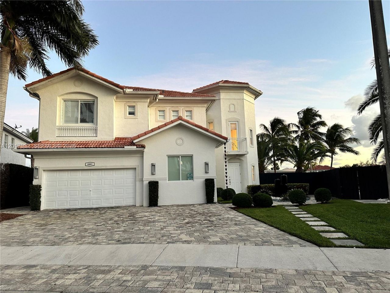 6801 NW 113th Ct, Doral, FL 33178 Photo