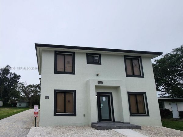 11970 SW 215th St , Unit B, Miami, FL 33177
