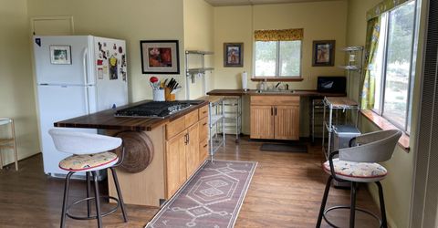 594 SW Main Street, Tonopah, NV 89049 Photo