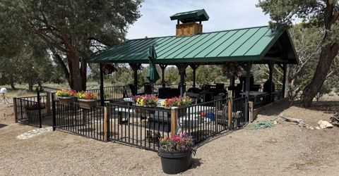 594 SW Main Street, Tonopah, NV 89049 Photo