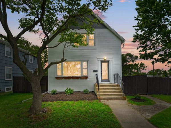 1812 S 20th Avenue, Maywood, IL 60153