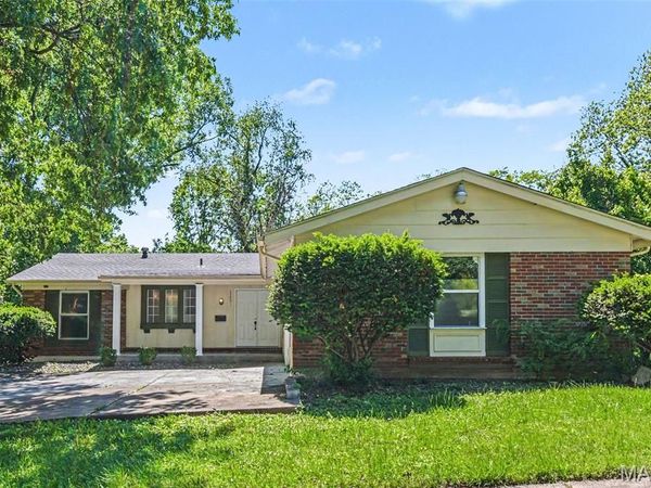 11433 Tobaggon Trail , Florissant, MO 63033