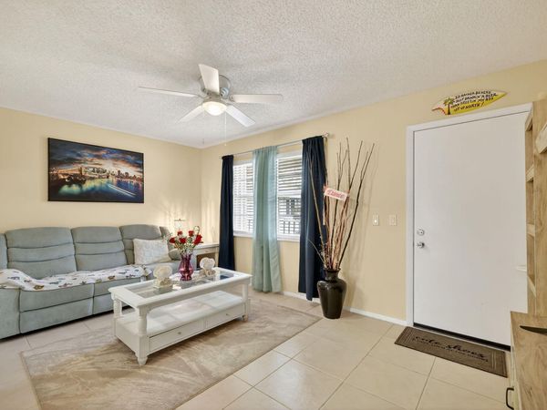 23 Lake Vista Trail, Unit 204, Port St. Lucie, FL 34952