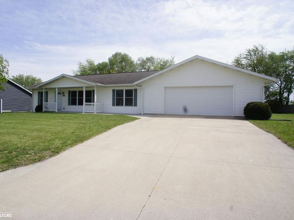 604 Oakwood Drive, Webster City, IA 50595