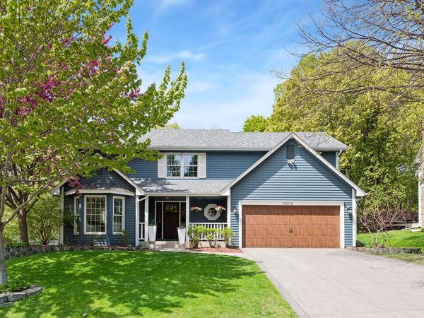6206 Cascade Pass, Chanhassen, MN 55317