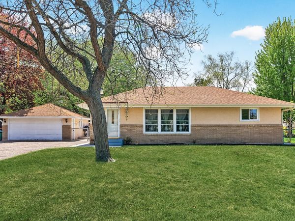 50 98th Avenue NE, Blaine, MN 55434