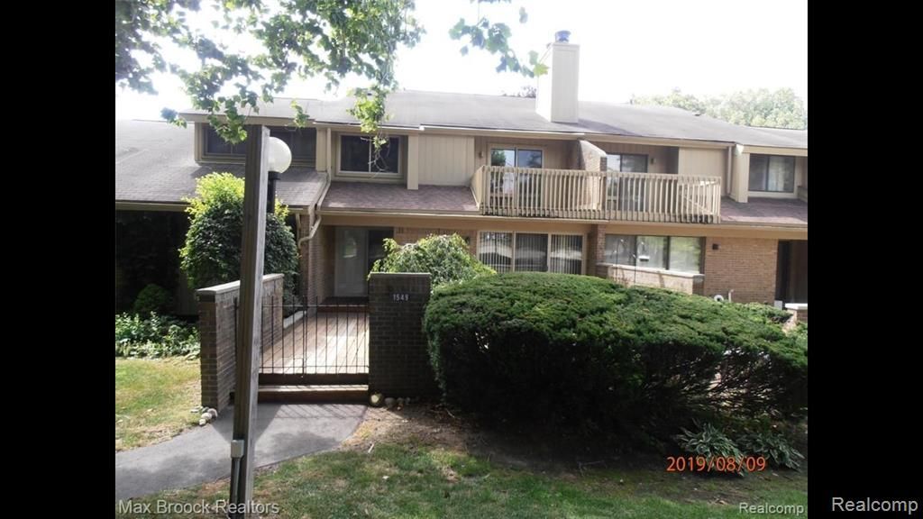 1549 S Hill Boulevard, Bloomfield Hills, MI 48304 Main Photo