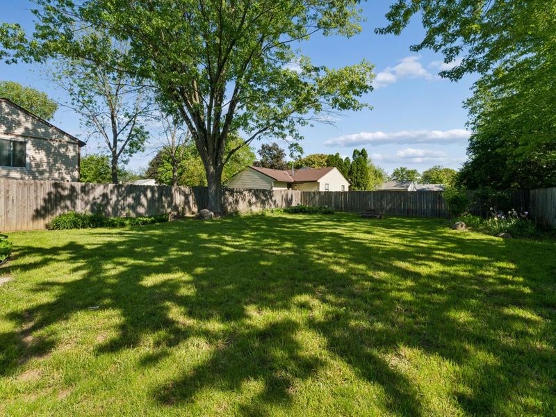 3946 Deer Lake Way, Columbus, OH 43204 Photo 5