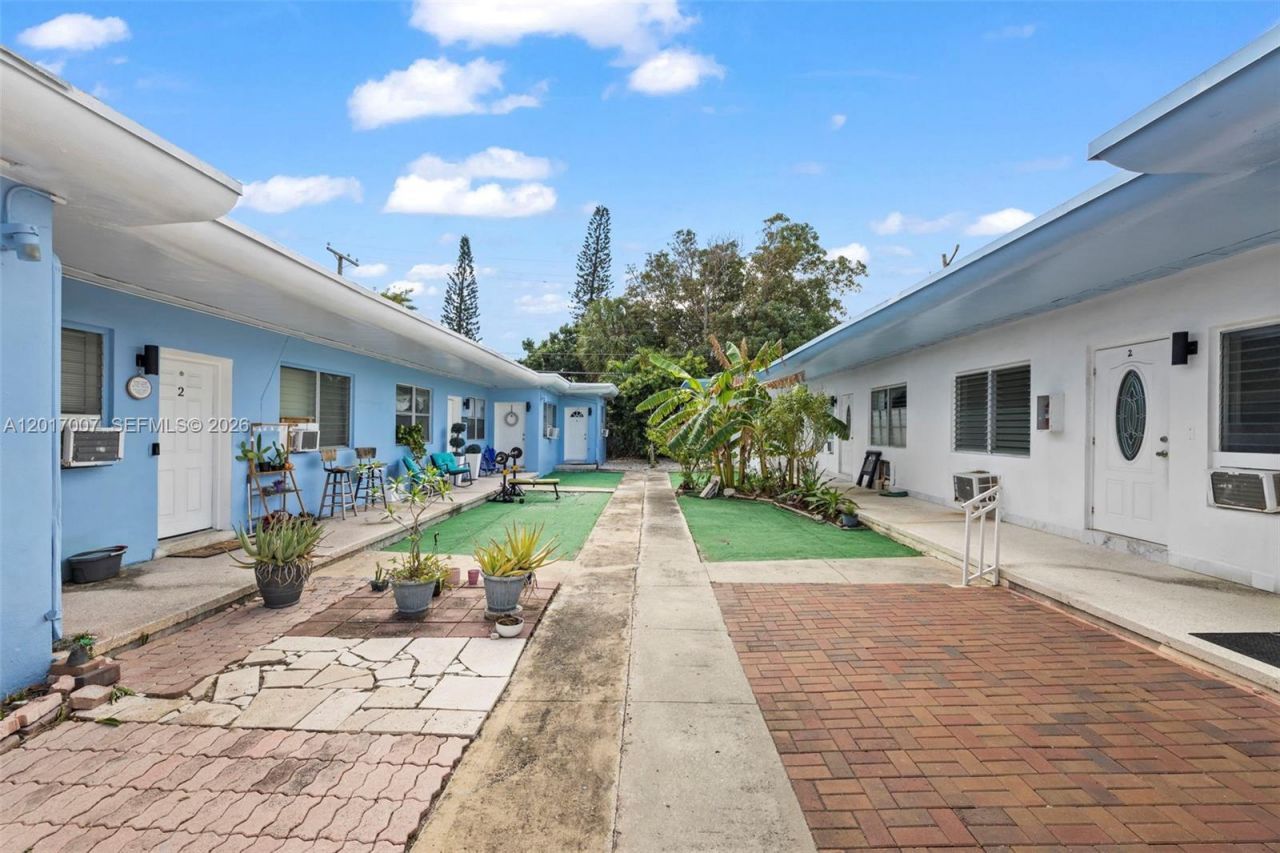 800 83rd St , Unit 2, Miami Beach, FL 33141 Photo