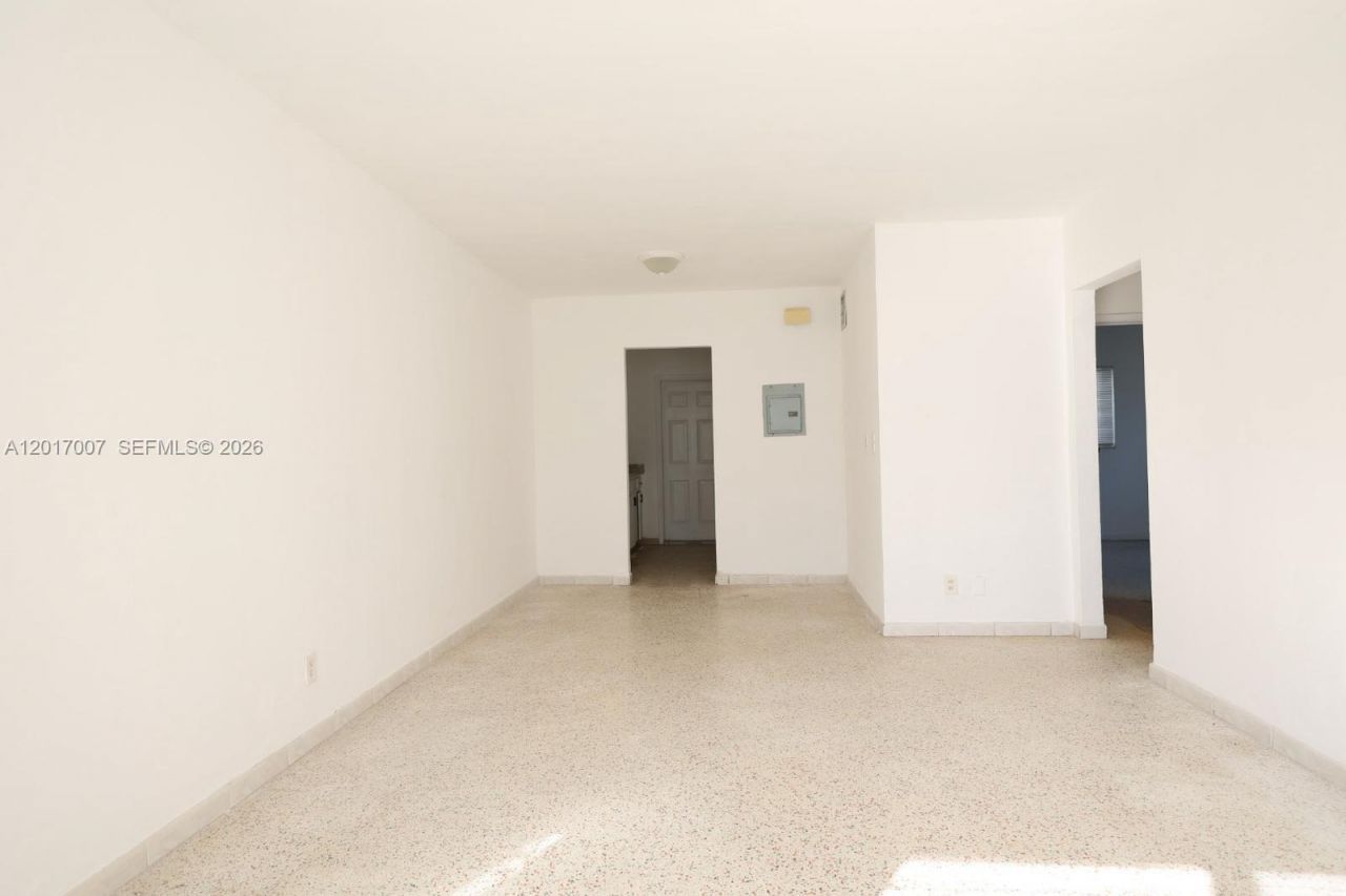 800 83rd St , Unit 2, Miami Beach, FL 33141 Photo