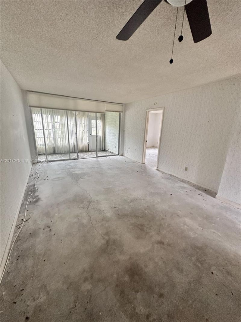 6001 NW 61st Ave, Unit 111, Tamarac, FL 33319 Photo