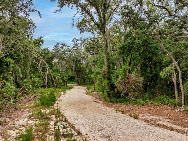 BAY STREET , LEESBURG, FL 34788