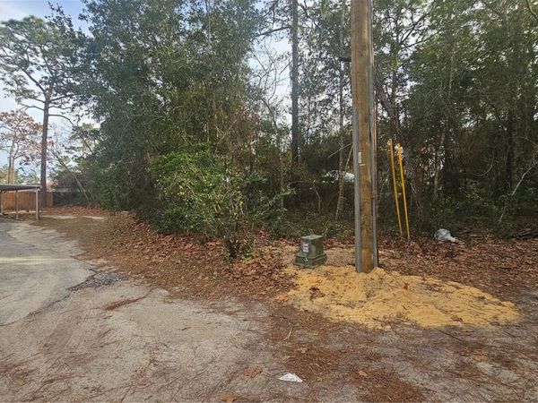 W SEVENTH AVENUE , UMATILLA, FL 32784