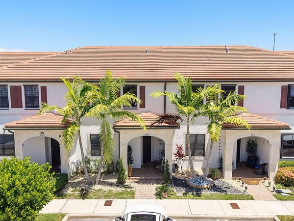 3253 W 106th Terrace, Unit 3253, Hialeah, FL 33018