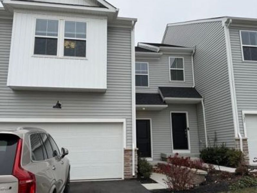 61 Painters Way, Pottstown, PA 19465 Main Photo