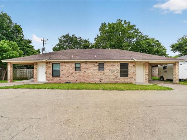 119 Del Rio Avenue , Unit C, Benbrook, TX 76126