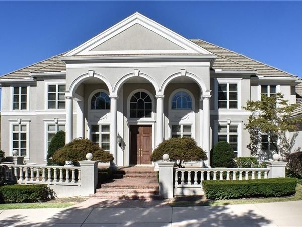 11724 Canterbury Street, Leawood, KS 66211