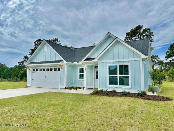 1687 Deerfield Drive SW, Ocean Isle Beach, NC 28469