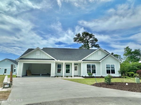 1686 E Magnolia Court SW, Ocean Isle Beach, NC 28469