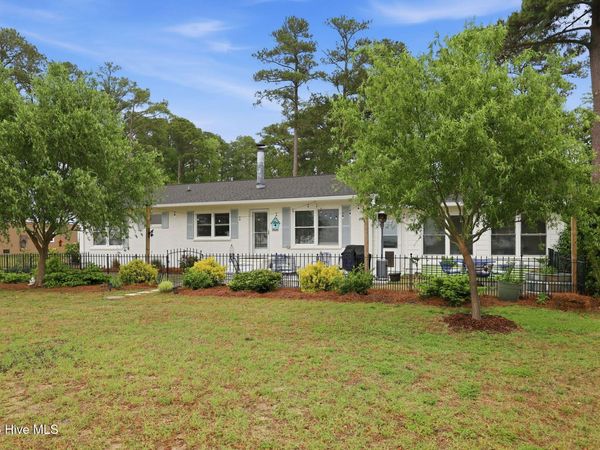 304 Sunnyside Drive , Washington, NC 27889