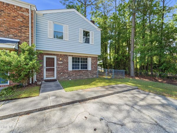 200 Myrtlewood Circle, Jacksonville, NC 28546