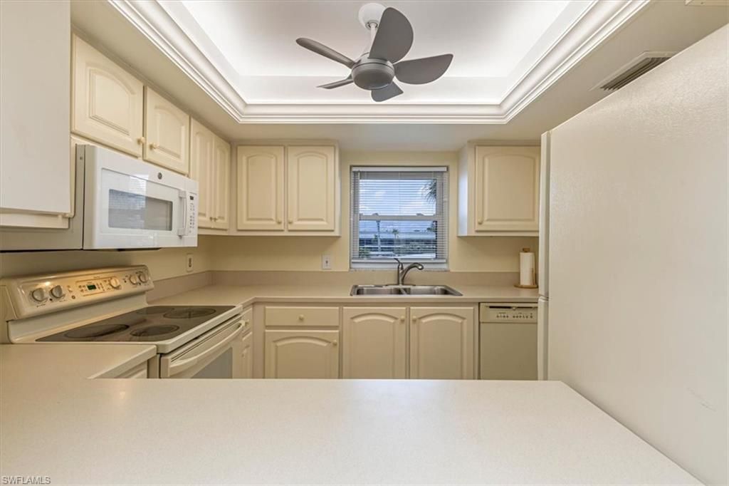5483 Rattlesnake Hamm Rd , Unit B-201, Naples, FL 34113 Photo