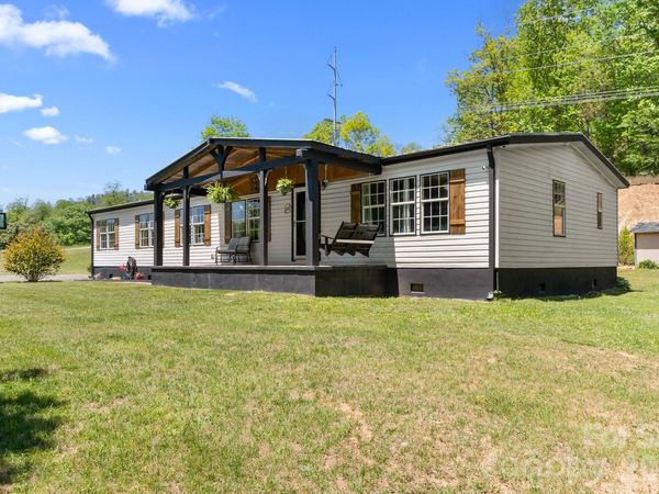 152 Pioneer Ridge , Sparta, NC 28675