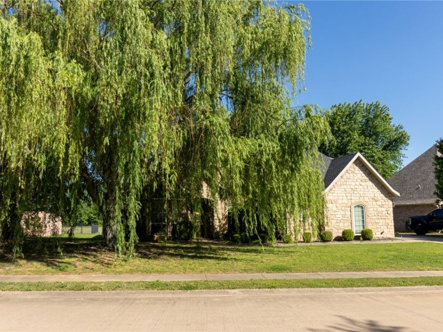Property Image 4