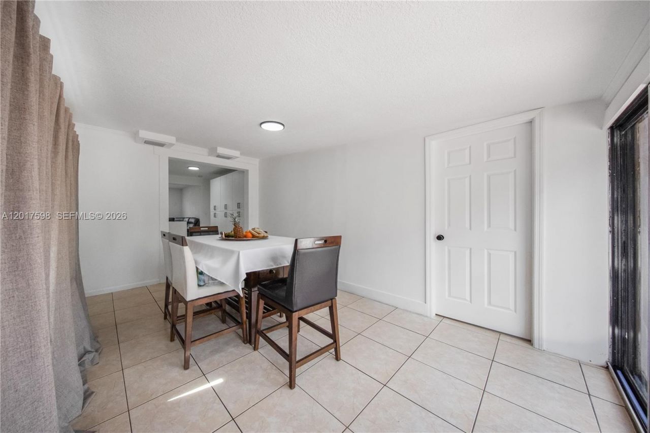661 E 7th St , Hialeah, FL 33010 Photo