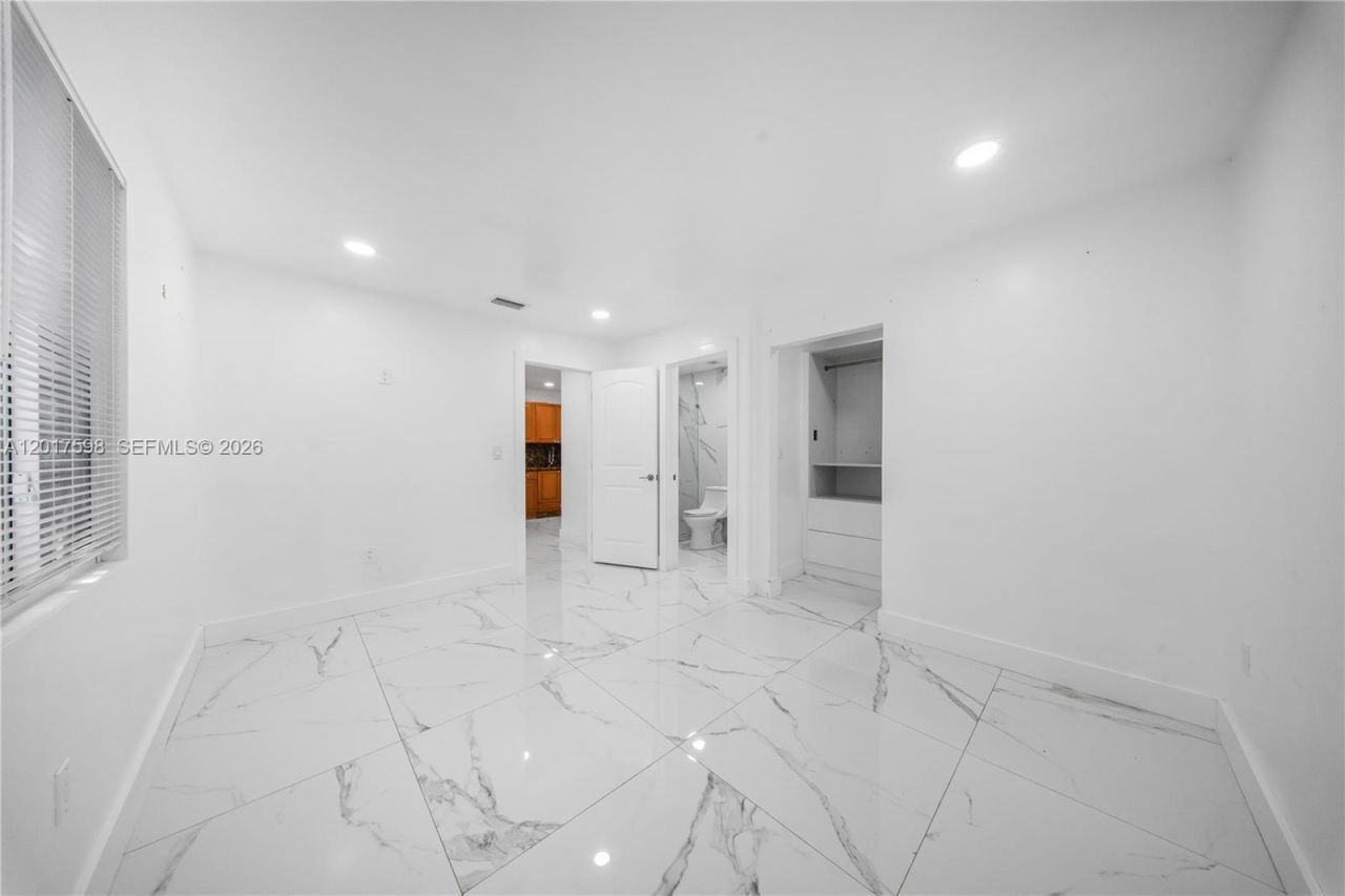 661 E 7th St , Hialeah, FL 33010 Photo