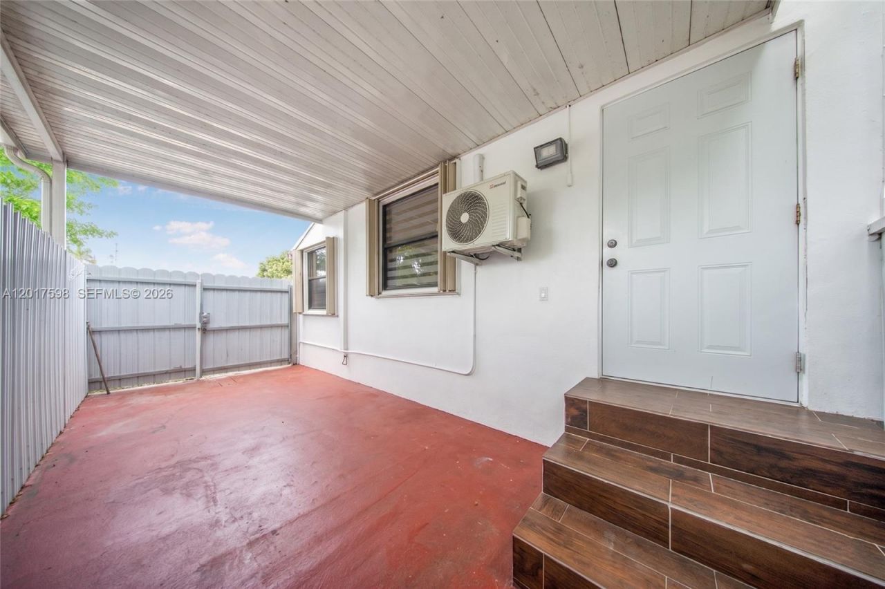 661 E 7th St , Hialeah, FL 33010 Photo