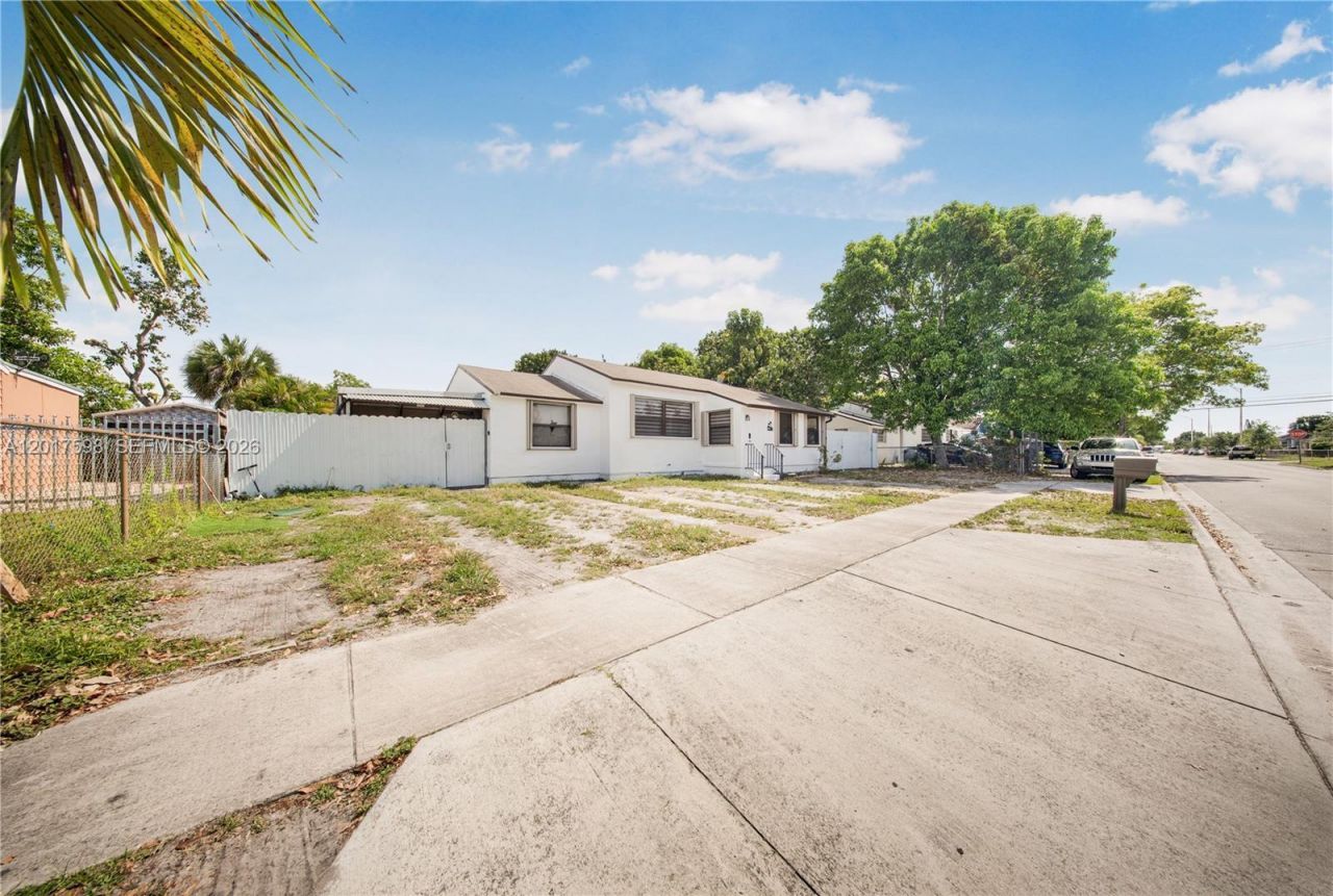661 E 7th St , Hialeah, FL 33010 Photo