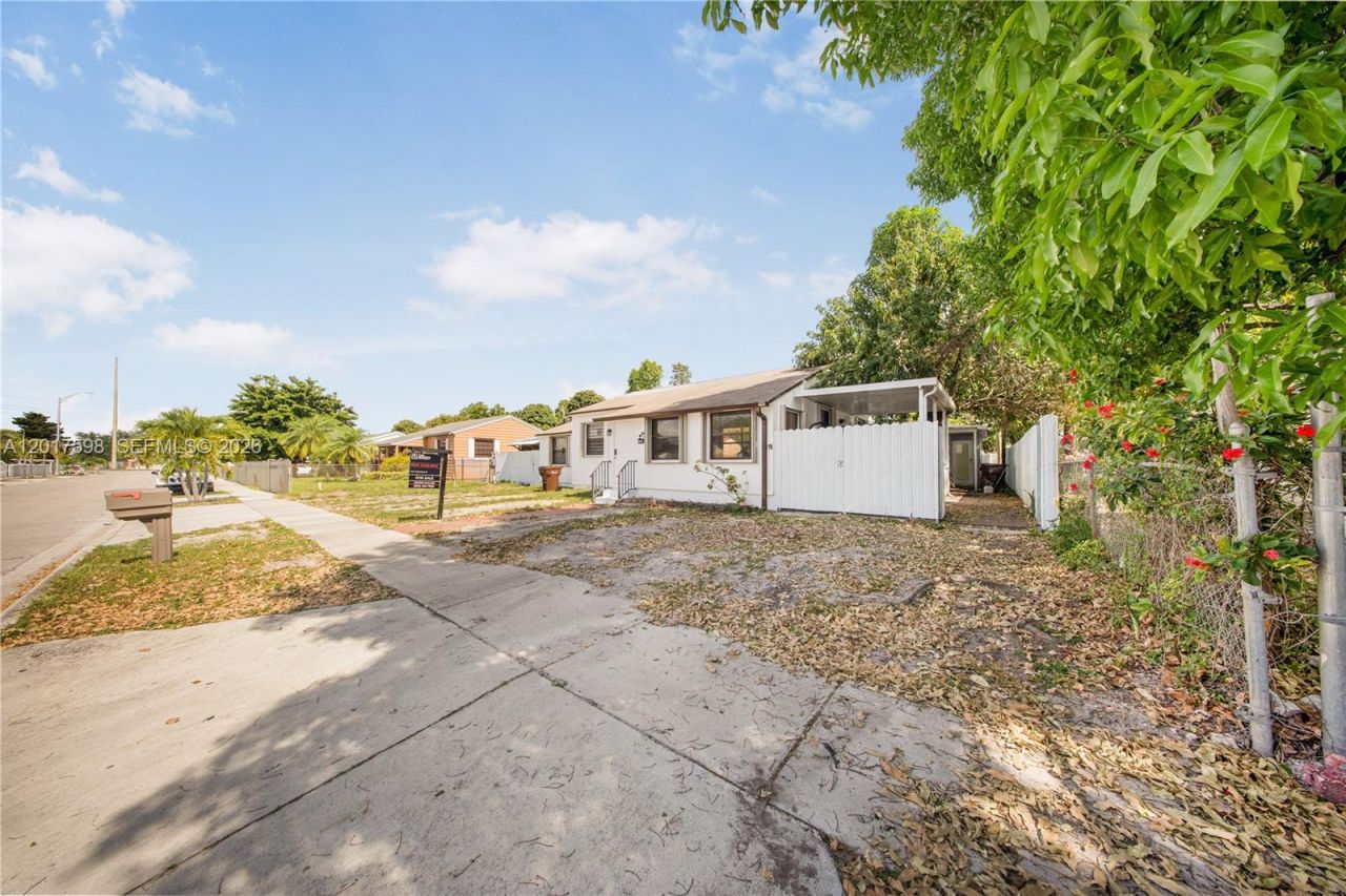 661 E 7th St , Hialeah, FL 33010 Photo
