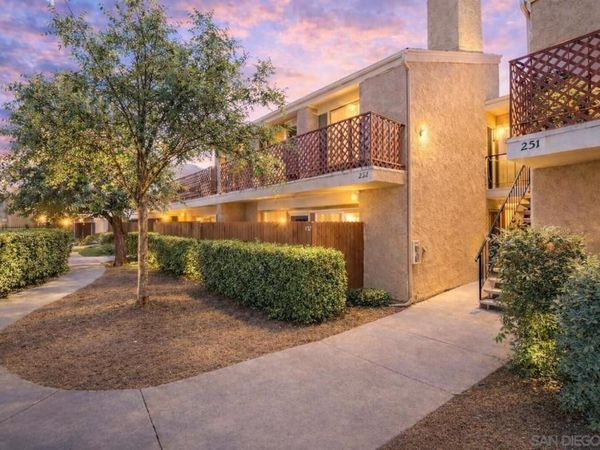 475 N Midway, Unit 152, Escondido, CA 92027