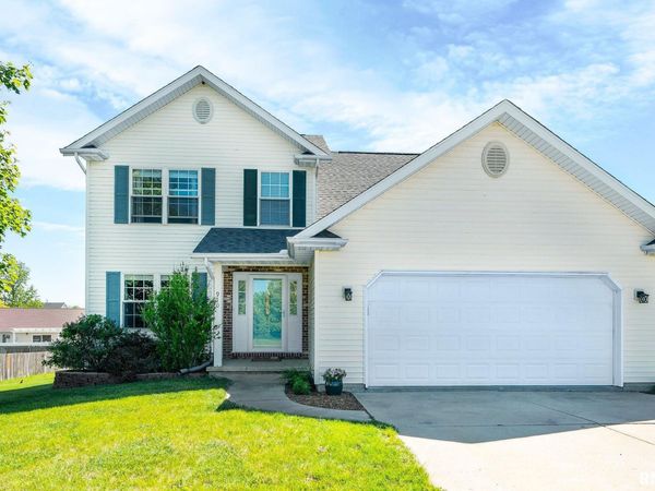 910 N WASHINGTON Drive, Metamora, IL 61548