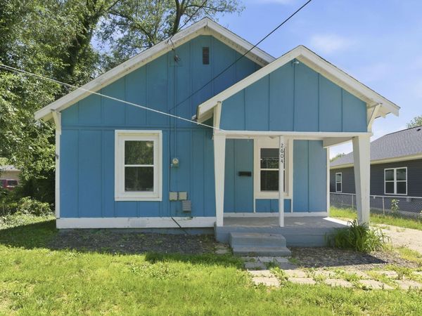 2604 W Calhoun Street , Springfield, MO 65802