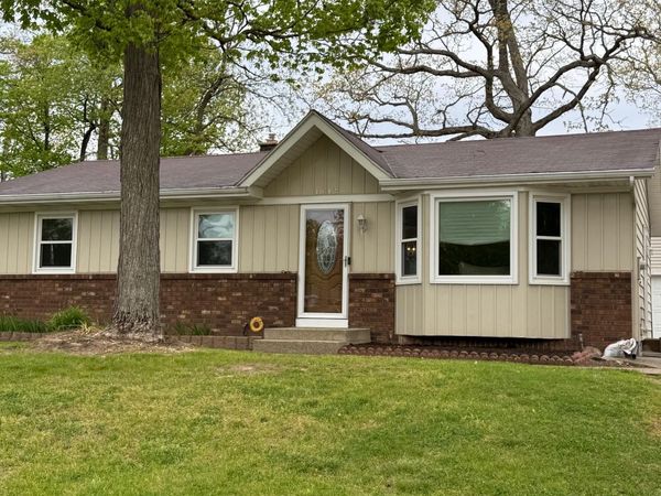 4842 Bayview Avenue SW, Wyoming, MI 49519
