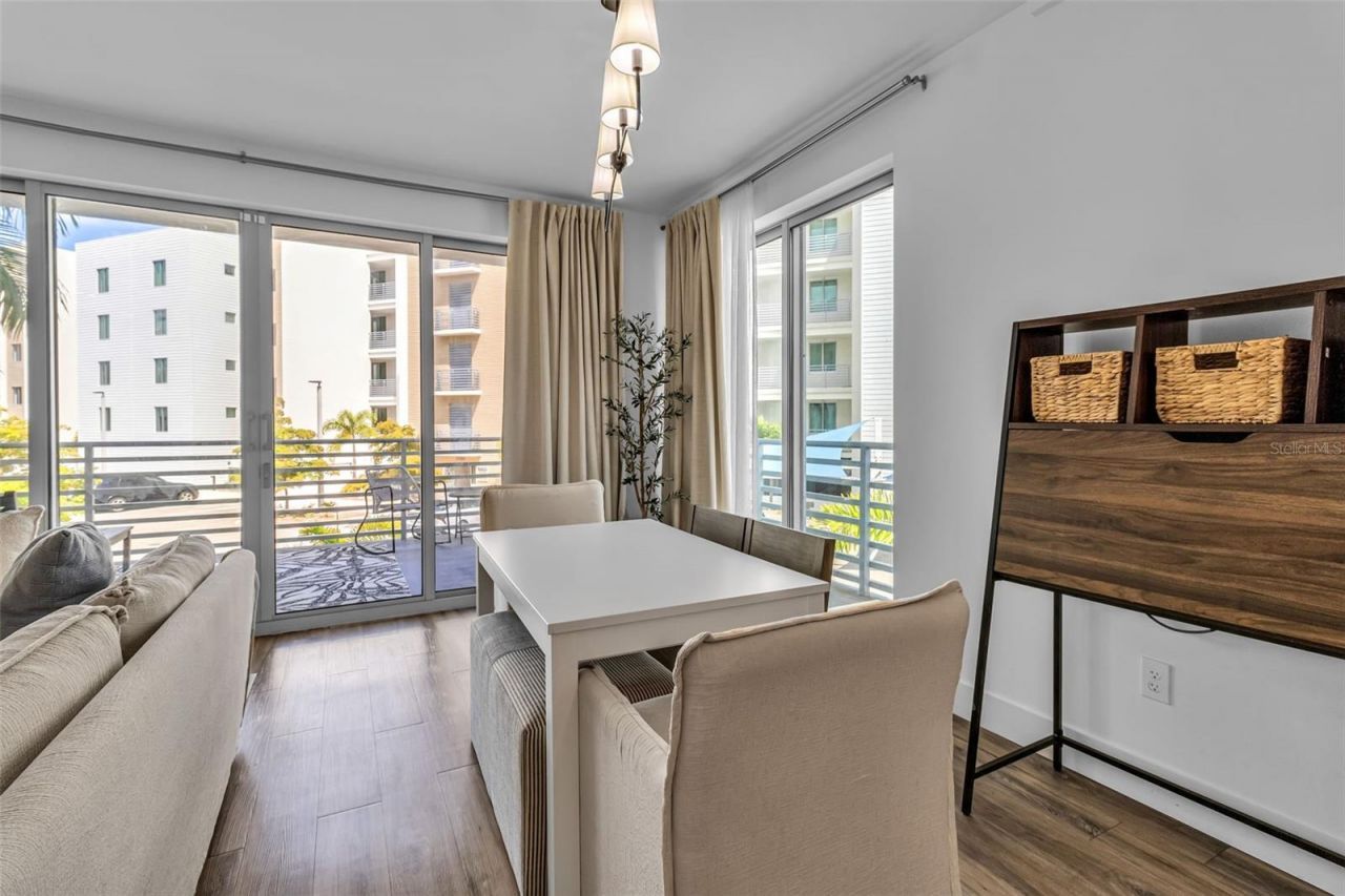 1703 N Tamiami Trail, Unit 211, Sarasota, FL 34234 Photo