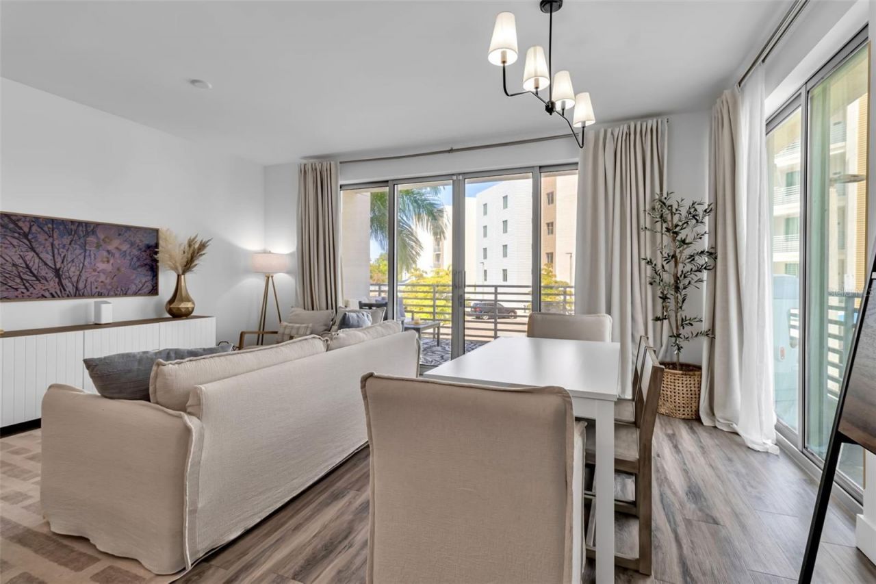 1703 N Tamiami Trail, Unit 211, Sarasota, FL 34234 Photo